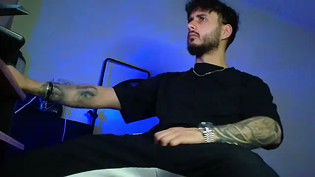 Snapshot of XanderCage99 chatting on 03-19-26, 08:42 XanderCage99 online show from 03-19-26, 08:42