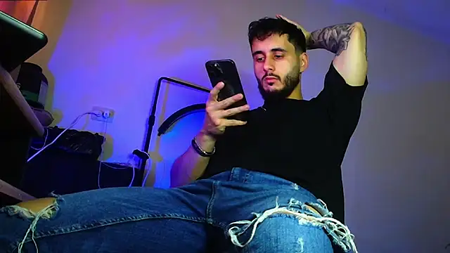 XanderCage99 online show from 04-25-26, 03:09