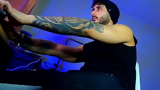 Snapshot of XanderCage99 chatting on 02-06-26, 10:00 XanderCage99 online show from 02-06-26, 10:00