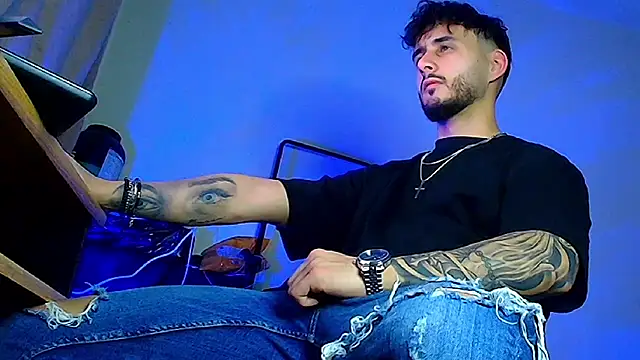 Snapshot of XanderCage99 chatting on 02-28-26, 11:04 XanderCage99 online show from 02-28-26, 11:04