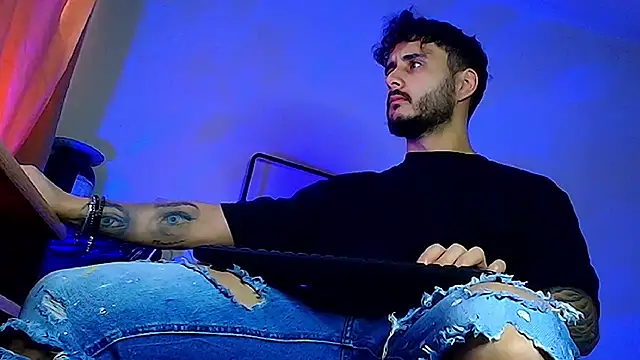 Snapshot of XanderCage99 chatting on 02-09-26, 10:46 XanderCage99 online show from 02-09-26, 10:46