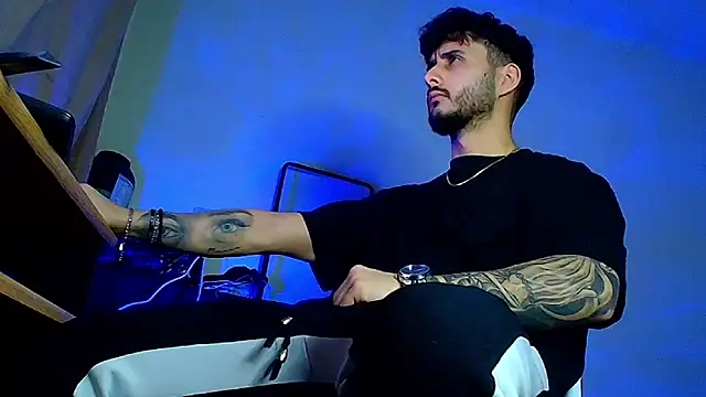 Snapshot of XanderCage99 chatting on 02-25-26, 05:57 XanderCage99 online show from 02-25-26, 05:57