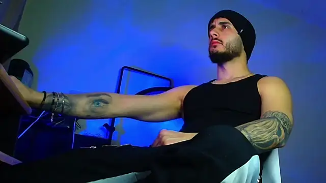 XanderCage99 online show from 04-01-26, 10:39