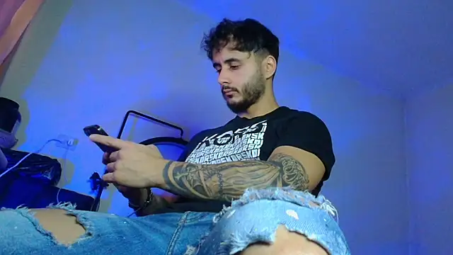 XanderCage99 online show from 12-03-25, 09:42