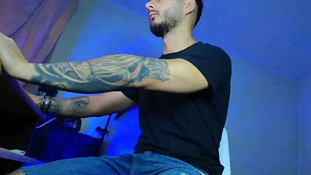 XanderCage99 online show from 11-08-25, 08:07