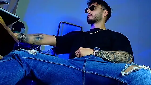 Snapshot of XanderCage99 chatting on 02-22-26, 12:46 XanderCage99 online show from 02-22-26, 12:46