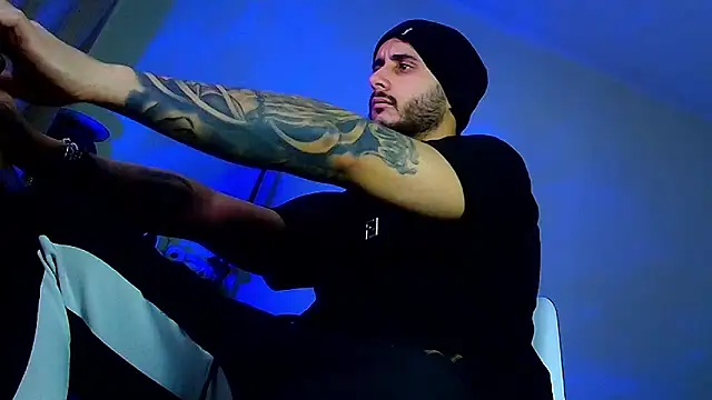 Snapshot of XanderCage99 chatting on 02-05-26, 04:25 XanderCage99 online show from 02-05-26, 04:25