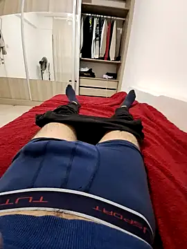 Snapshot of merty2233 chatting on 02-02-25, 04:00 merty2233 online show from 02-02-25, 04:00