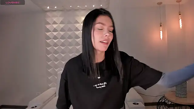 NiaSalvatore online show from 02-01-26, 05:22