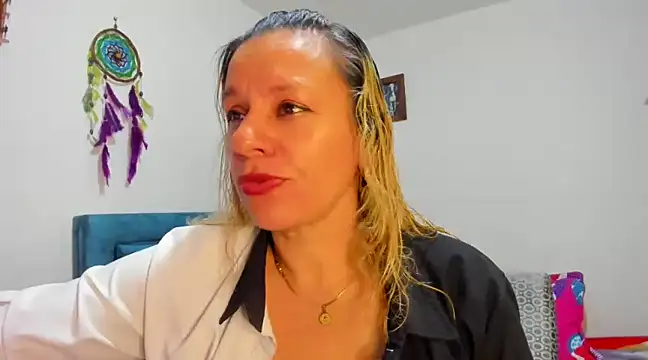 sofi saliva2511 online show from 03-10-25, 06:23