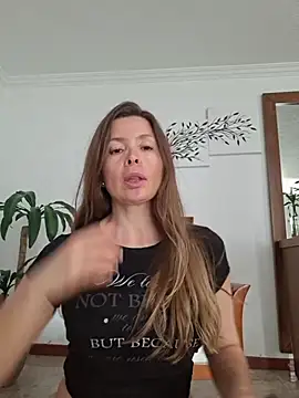 karina warthon online show from 06-06-26, 05:40