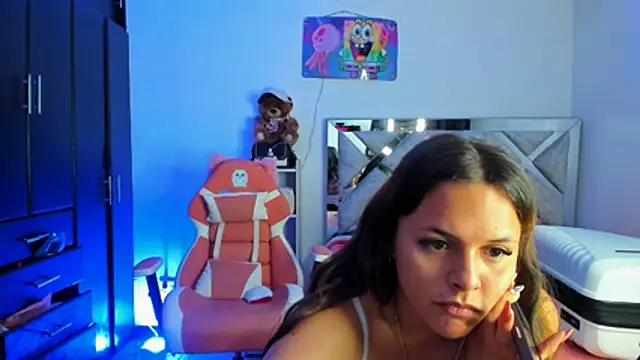 Snapshot of Amys chatting on 11-24-25, 01:49 Amys online show from 11-24-25, 01:49