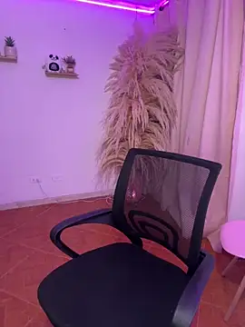 ariadna cooper online show from 11-06-25, 05:11