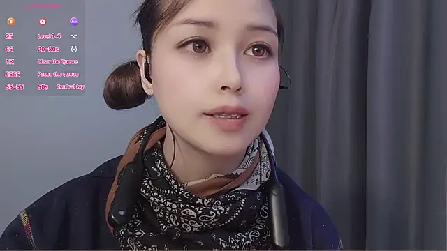 Lucky-xiuxiu online show from 02-07-26, 04:48