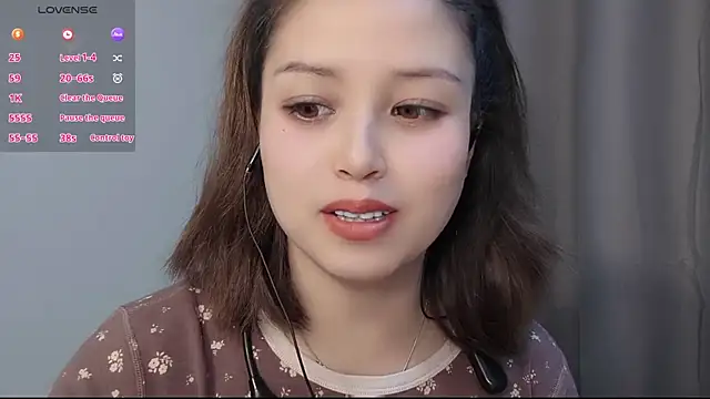 Lucky-xiuxiu online show from 12-02-25, 01:24