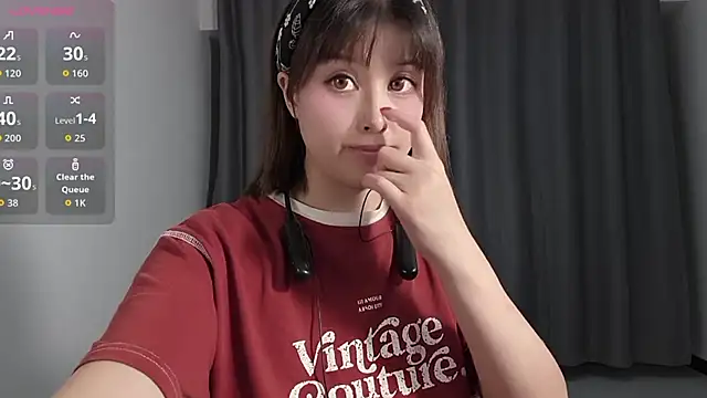 Lucky-xiuxiu online show from 09-26-25, 01:29