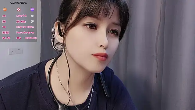 Lucky-xiuxiu online show from 10-21-25, 03:22