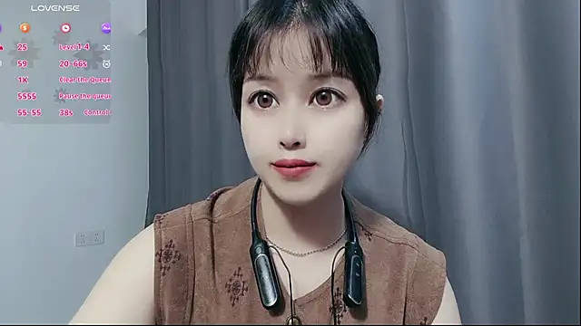 Lucky-xiuxiu online show from 10-18-25, 02:41