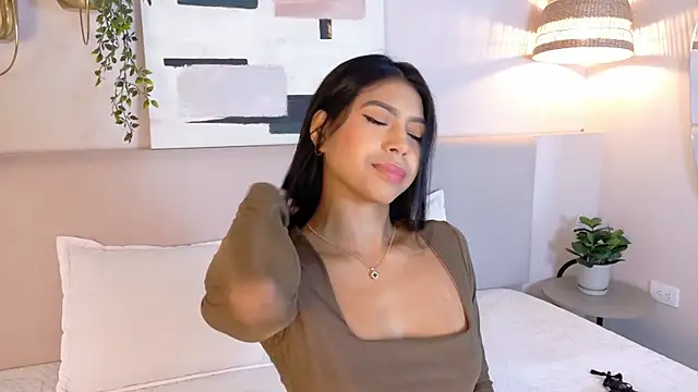 AbieHills online show from 11-25-25, 11:21