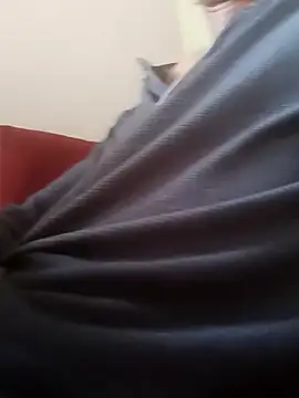 Snapshot of Abony_femboy chatting on 11-04-25, 05:00 Abony femboy online show from 11-04-25, 05:00