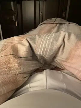 gamdschie49 online show from 11-07-25, 09:08