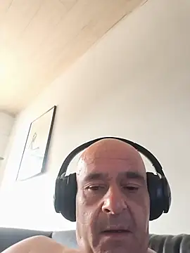 horndude187187 online show from 07-13-26, 01:54