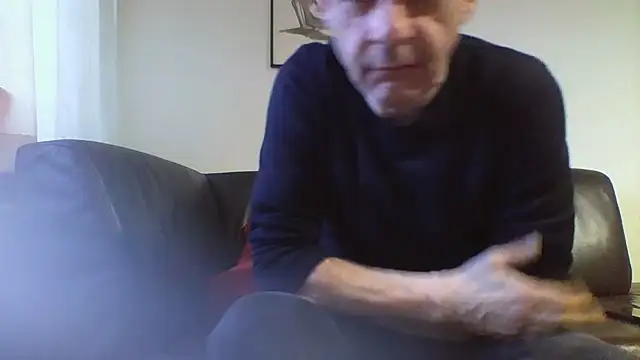 horndude187187 online show from 01-12-25, 08:14
