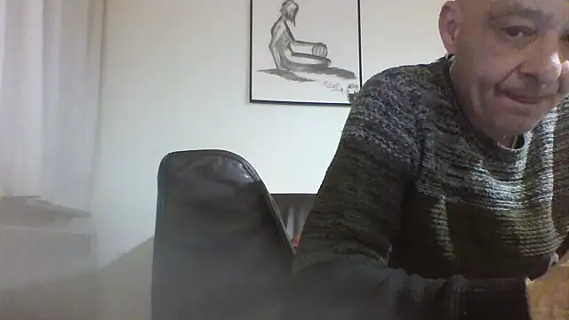 horndude187187 online show from 01-06-25, 06:52