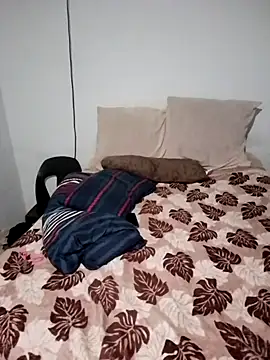 KMbesxxx online show from 03-12-25, 08:09