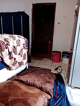 KMbesxxx online show from 11-23-25, 05:06