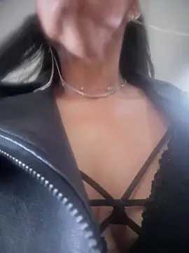 BELLA--26 online show from 12-15-25, 02:23