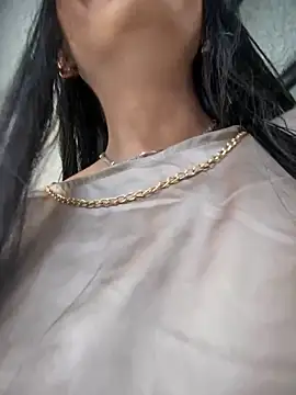 BELLA--26 online show from 09-11-25, 01:44