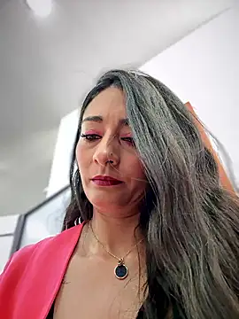 BELLA--26 online show from 01-15-26, 02:09