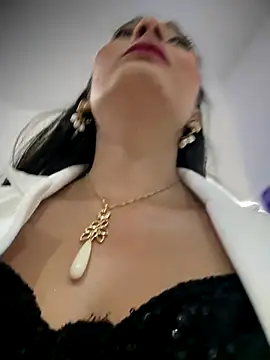 BELLA--26 online show from 12-14-25, 01:49