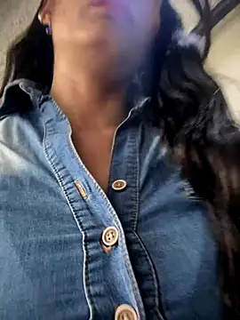 BELLA--26 online show from 09-10-25, 01:43