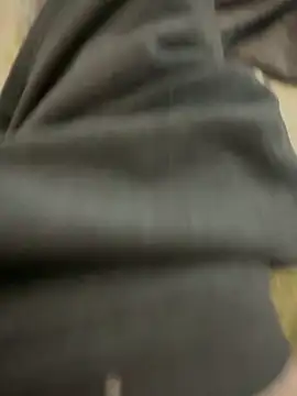 Snapshot of dragos211 chatting on 10-13-25, 01:45 dragos211 online show from 10-13-25, 01:45