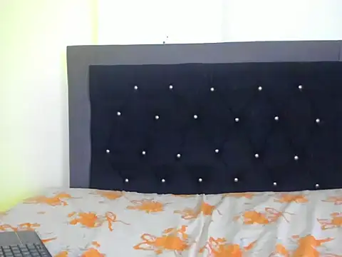 violetadumsper online show from 11-21-25, 03:49