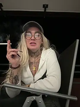 Mia-Fuchs online show from 02-26-25, 06:48