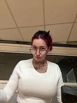 Mia-Fuchs online show from 03-01-26, 07:58