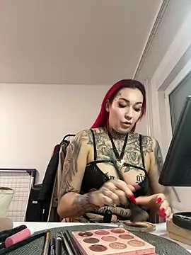 Mia-Fuchs online show from 01-13-26, 01:42