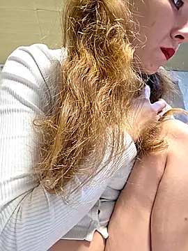 Snapshot of zasmin3 chatting on 11-30-25, 11:16 zasmin3 online show from 11-30-25, 11:16