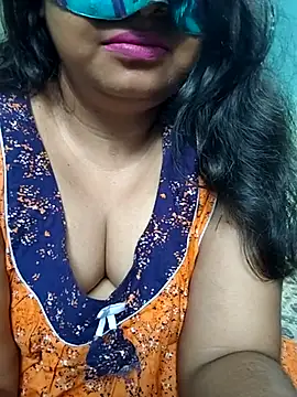  MilkyBar online show from 04-21-26, 11:28