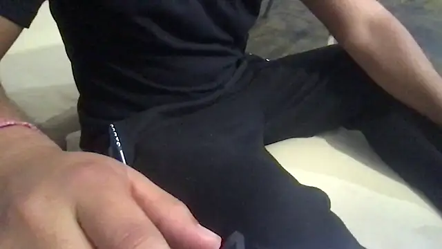 RODRI POLLADURA online show from 03-25-26, 04:39