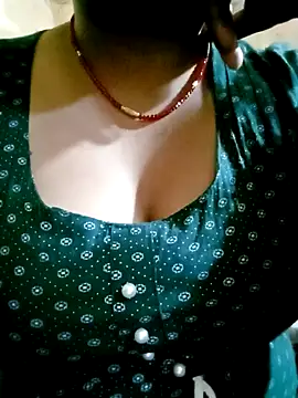 karishma736 online show from 01-14-25, 09:45