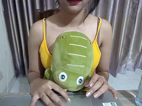 Elena-Cruz online show from 02-13-25, 05:44