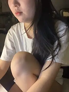 michikami18 online show from 01-05-25, 08:22