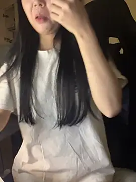 michikami18 online show from 01-04-25, 07:23