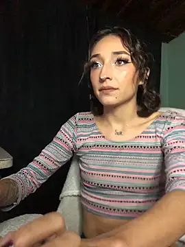 NickiYoung online show from 01-31-25, 06:57