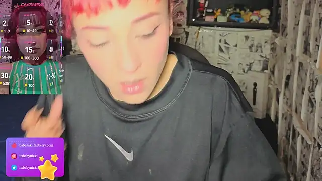 NickiYoung online show from 05-28-26, 02:12