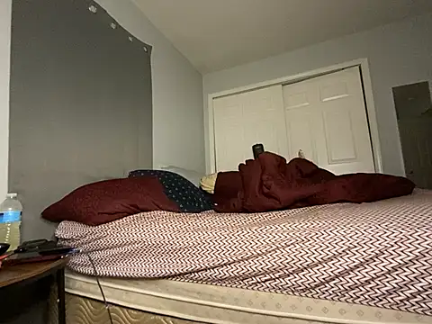 Yoshibaby2670 online show from 03-12-25, 11:54